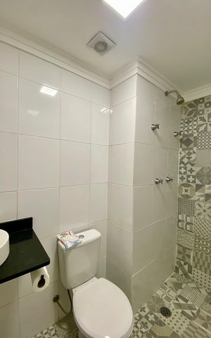 Apartamento à venda com 48m², 2 quartos e 2 vagas Apartamento à venda com 48m², 2 quartos e 2 vagasBanheiro Social
