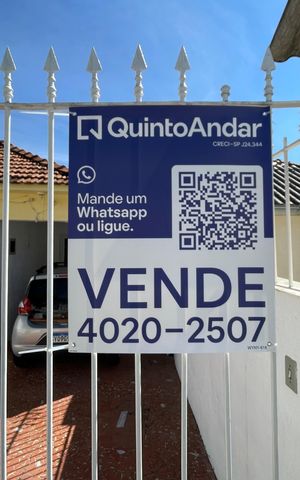 Casa à venda com 250m², 2 quartos e 2 vagas Casa à venda com 250m², 2 quartos e 2 vagasPlaquinha