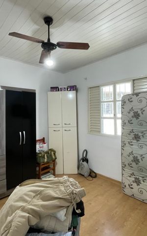 Casa à venda com 250m², 2 quartos e 2 vagas Casa à venda com 250m², 2 quartos e 2 vagasQuarto 2