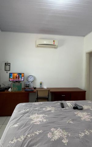 Casa à venda com 250m², 2 quartos e 2 vagas Casa à venda com 250m², 2 quartos e 2 vagasQuarto