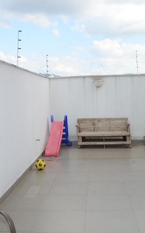 Apartamento à venda com 150m², 3 quartos e 3 vagasVaranda