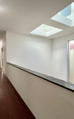 Casa para alugar com 750m², 5 quartos e 8 vagasCorredor