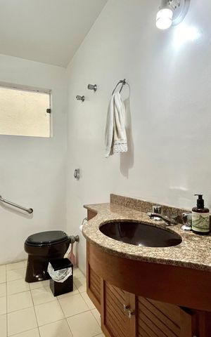 Casa para alugar com 750m², 5 quartos e 8 vagasLavabo