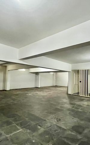 Casa para alugar com 750m², 5 quartos e 8 vagasGaragem