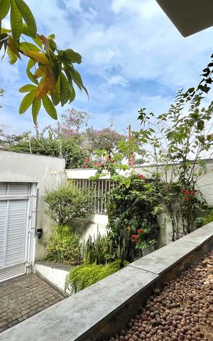 Casa para alugar com 750m², 5 quartos e 8 vagasHall de entrada