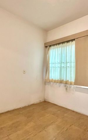 Casa para alugar com 750m², 5 quartos e 8 vagasQuarto de Serviço
