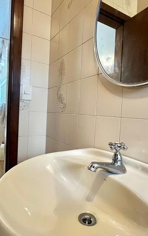 Casa para alugar com 750m², 5 quartos e 8 vagasBanheiro de serviço