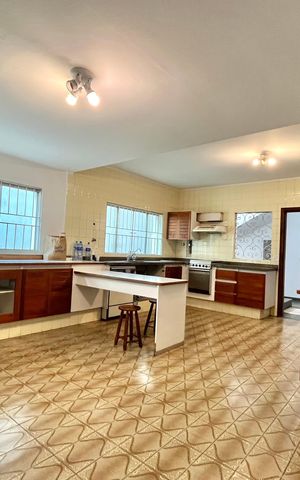Casa para alugar com 750m², 5 quartos e 8 vagasCozinha