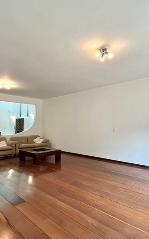 Casa para alugar com 750m², 5 quartos e 8 vagasSala Principal