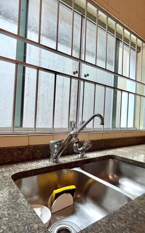 Casa para alugar com 750m², 5 quartos e 8 vagasCozinha