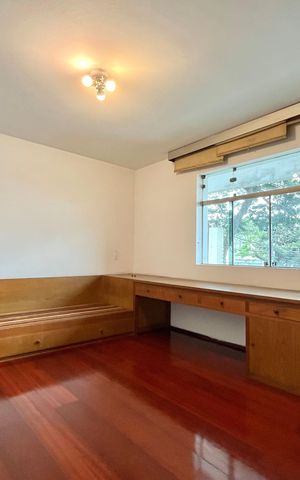 Casa para alugar com 750m², 5 quartos e 8 vagasQuarto 4