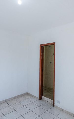 Casa à venda com 200m², 3 quartos e 2 vagas Casa à venda com 200m², 3 quartos e 2 vagasSuíte