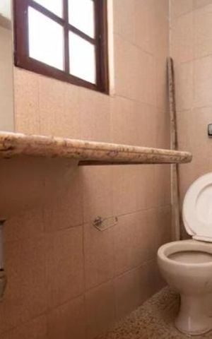 Casa de condomínio para alugar com 450m², 5 quartos e 3 vagas Casa de condomínio para alugar com 450m², 5 quartos e 3 vagasBanheiro