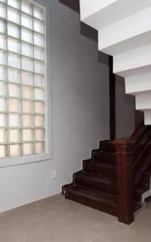 Casa de condomínio para alugar com 450m², 5 quartos e 3 vagas Casa de condomínio para alugar com 450m², 5 quartos e 3 vagasSala