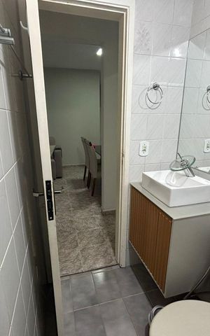 Apartamento à venda com 54m², 2 quartos e 1 vaga Apartamento à venda com 54m², 2 quartos e 1 vagaBanheiro