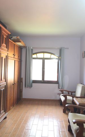 Casa à venda com 212m², 3 quartos e 5 vagasSuíte 2