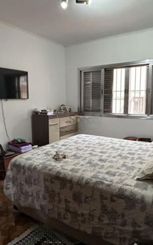 Casa à venda com 234m², 3 quartos e 6 vagas