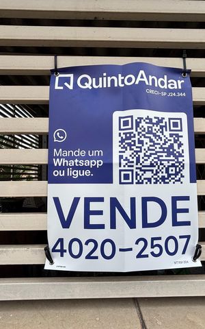 Casa à venda com 300m², 6 quartos e sem vaga Casa à venda com 300m², 6 quartos e sem vagaPlaquinha