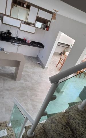 Apartamento à venda com 69m², 2 quartos e 1 vaga Apartamento à venda com 69m², 2 quartos e 1 vagaEscada