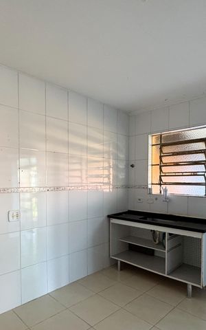 Casa à venda com 254m², 3 quartos e 4 vagas Casa à venda com 254m², 3 quartos e 4 vagasCozinha