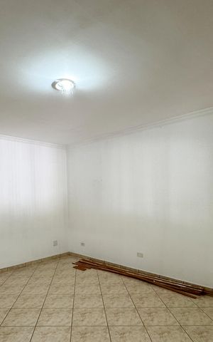 Casa à venda com 254m², 3 quartos e 4 vagas Casa à venda com 254m², 3 quartos e 4 vagasQuarto 1