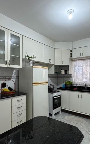 Casa à venda com 254m², 3 quartos e 4 vagas Casa à venda com 254m², 3 quartos e 4 vagasCozinha