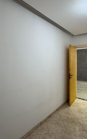 Casa à venda com 254m², 3 quartos e 4 vagas Casa à venda com 254m², 3 quartos e 4 vagasQuarto 2