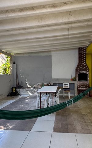 Casa à venda com 254m², 3 quartos e 4 vagas Casa à venda com 254m², 3 quartos e 4 vagasChurrasqueira