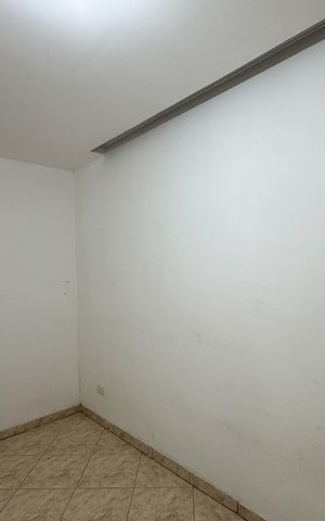 Casa à venda com 254m², 3 quartos e 4 vagas Casa à venda com 254m², 3 quartos e 4 vagasQuarto 2