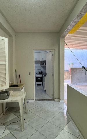 Casa à venda com 254m², 3 quartos e 4 vagas Casa à venda com 254m², 3 quartos e 4 vagasÁrea de Serviço