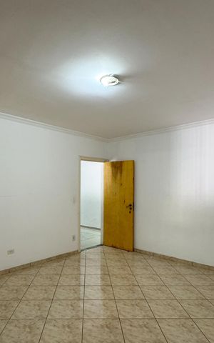 Casa à venda com 254m², 3 quartos e 4 vagas Casa à venda com 254m², 3 quartos e 4 vagasQuarto 1