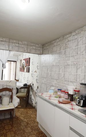 Casa à venda com 448m², 3 quartos e 3 vagasCozinha 