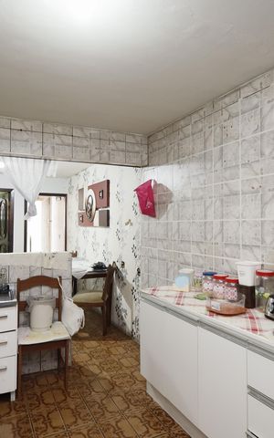 Casa à venda com 448m², 3 quartos e 3 vagasCozinha 