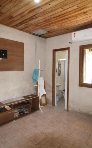 Casa à venda com 90m², 2 quartos e 8 vagasSuíte 1