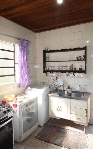 Casa à venda com 90m², 2 quartos e 8 vagasSala/Cozinha