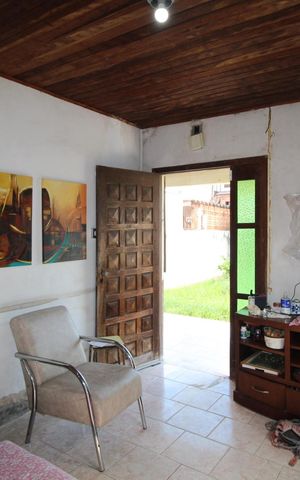 Casa à venda com 90m², 2 quartos e 8 vagasSala