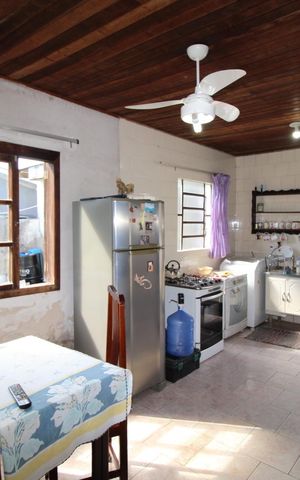 Casa à venda com 90m², 2 quartos e 8 vagasSala/Cozinha