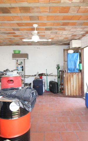Casa à venda com 90m², 2 quartos e 8 vagasGaragem