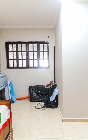 Casa à venda com 570m², 5 quartos e 15 vagas Casa à venda com 570m², 5 quartos e 15 vagasQuarto 2