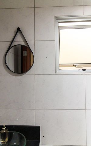 Casa à venda com 570m², 5 quartos e 15 vagas Casa à venda com 570m², 5 quartos e 15 vagasLavabo