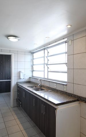 Apartamento à venda com 99m², 3 quartos e 1 vagaCozinha