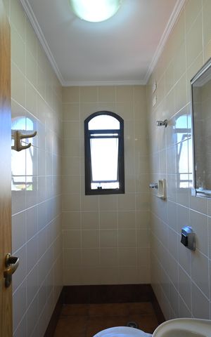 Apartamento à venda com 220m², 4 quartos e 3 vagasBanheiro de Serviço