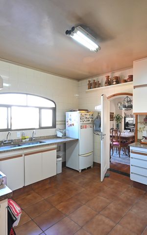 Apartamento à venda com 220m², 4 quartos e 3 vagasCozinha