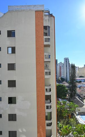 Apartamento à venda com 220m², 4 quartos e 3 vagasVista do Quarto 4