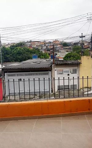 Casa à venda com 120m², 3 quartos e 1 vaga Casa à venda com 120m², 3 quartos e 1 vagaÁrea externa