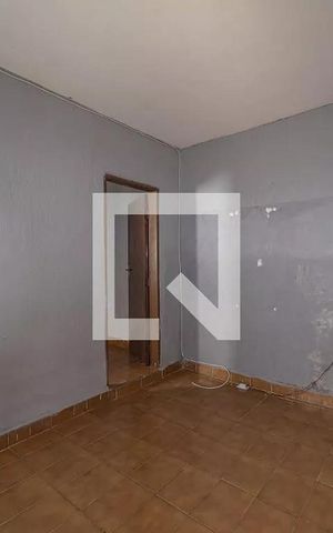Casa à venda com 120m², 3 quartos e 1 vaga Casa à venda com 120m², 3 quartos e 1 vagaCasa 1
