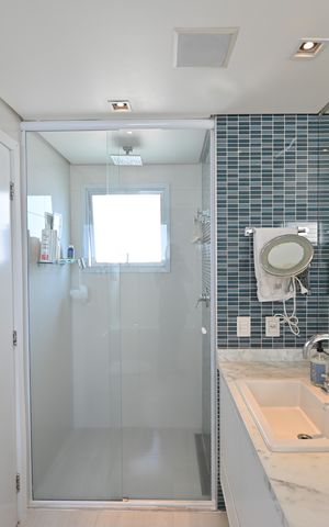 Apartamento à venda com 205m², 3 quartos e 4 vagasBanheiro da Suíte 1