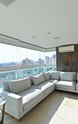 Apartamento à venda com 205m², 3 quartos e 4 vagasVaranda Gourmet
