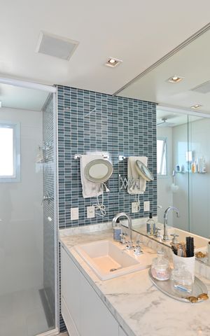 Apartamento à venda com 205m², 3 quartos e 4 vagasBanheiro da Suíte 1