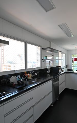 Apartamento à venda com 205m², 3 quartos e 4 vagasCozinha